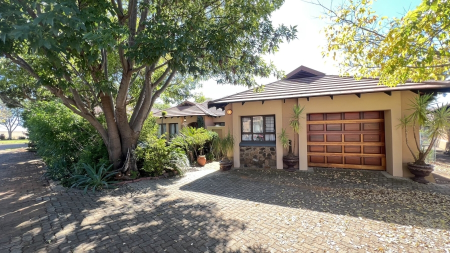 3 Bedroom Property for Sale in Woodland Hills Wildlife Estate Free State